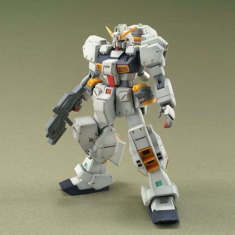 Hazel Custom Titans Color HG 1 - Bandai Gundam Rg avis et prix